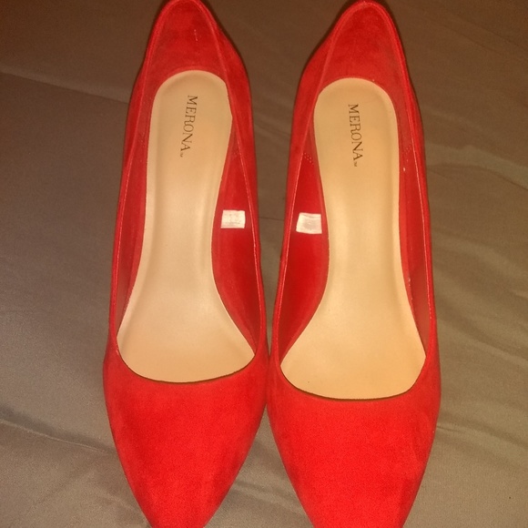 red heels size 11